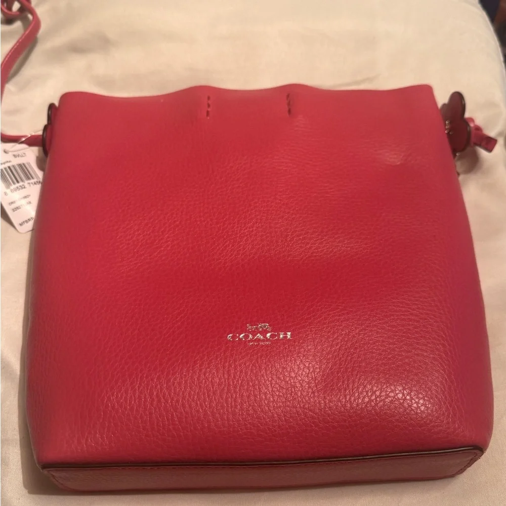 Coach Crossbody Bag in Bright Red Pebble Leather - Picture 2 of 4